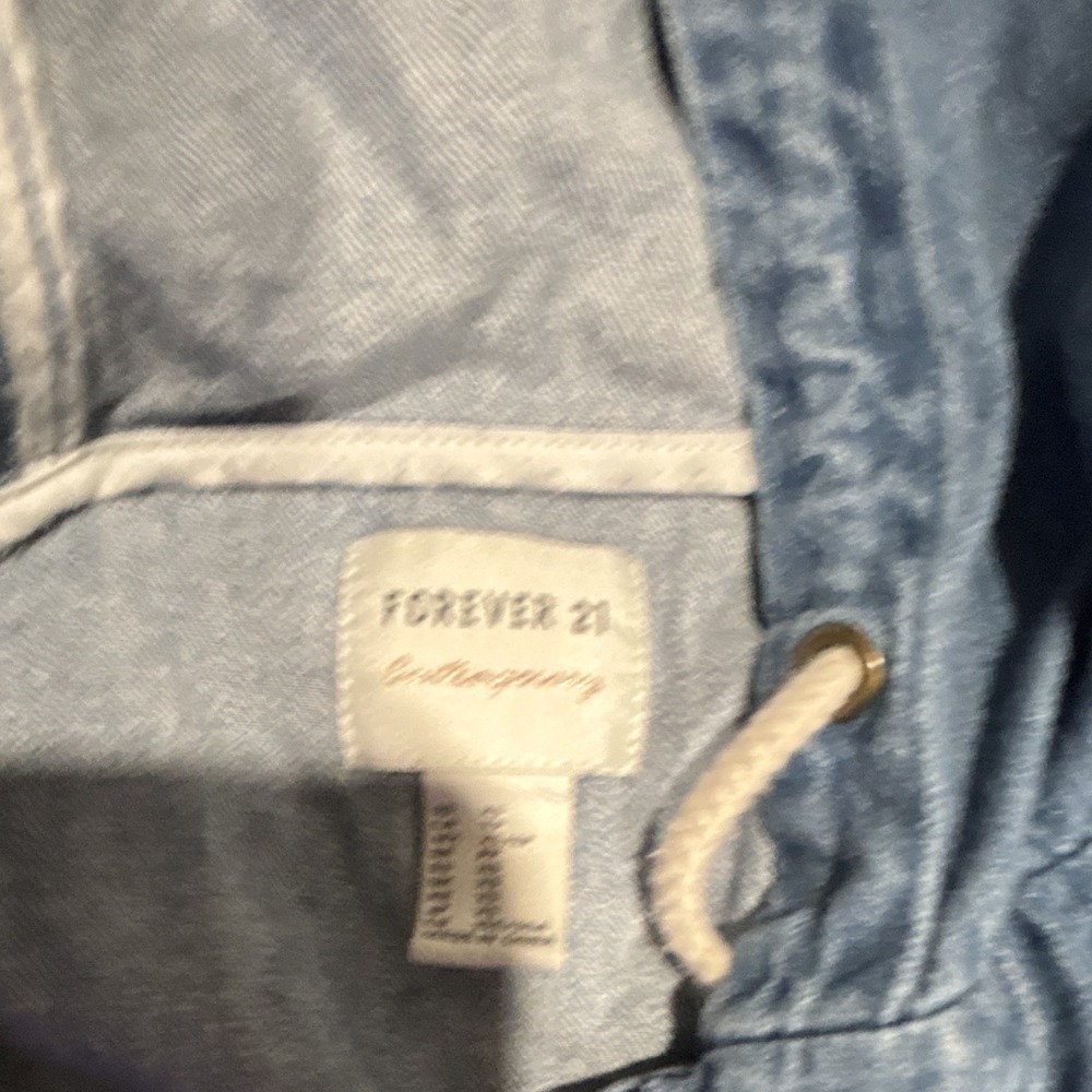 F21 Size M - Picture 2 of 6